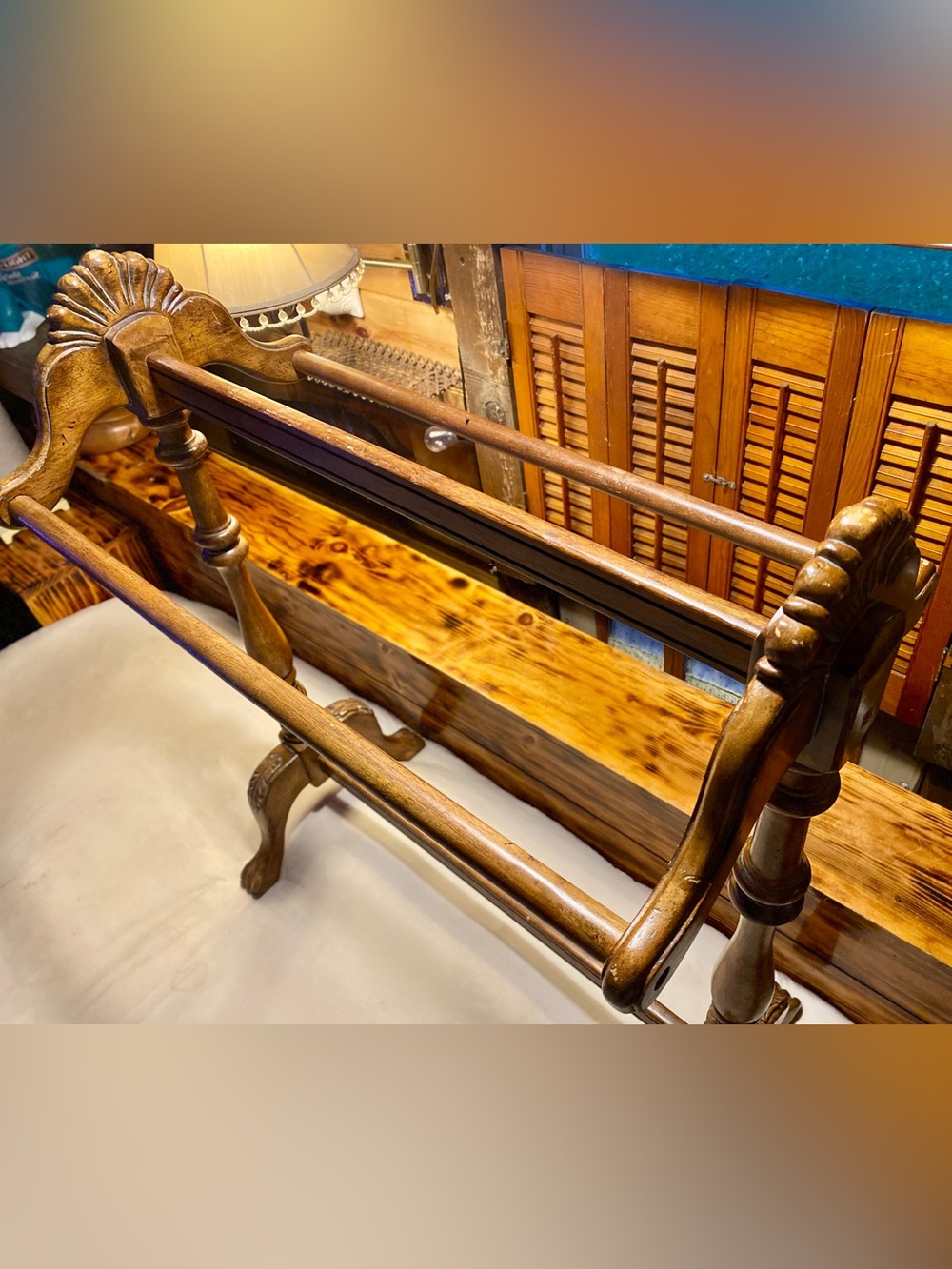 VINTAGE WOODEN QUILT RACK - Picture 6 of 10